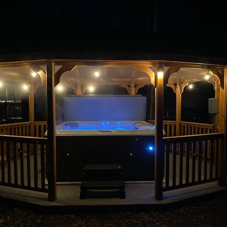 Talkeetna Log Cabin With Hot Tub Unit 2 Exterior photo